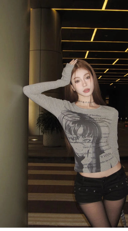 Y2K Grunge Graphic Long Sleeve Crop Top – Gray Univibeshop
