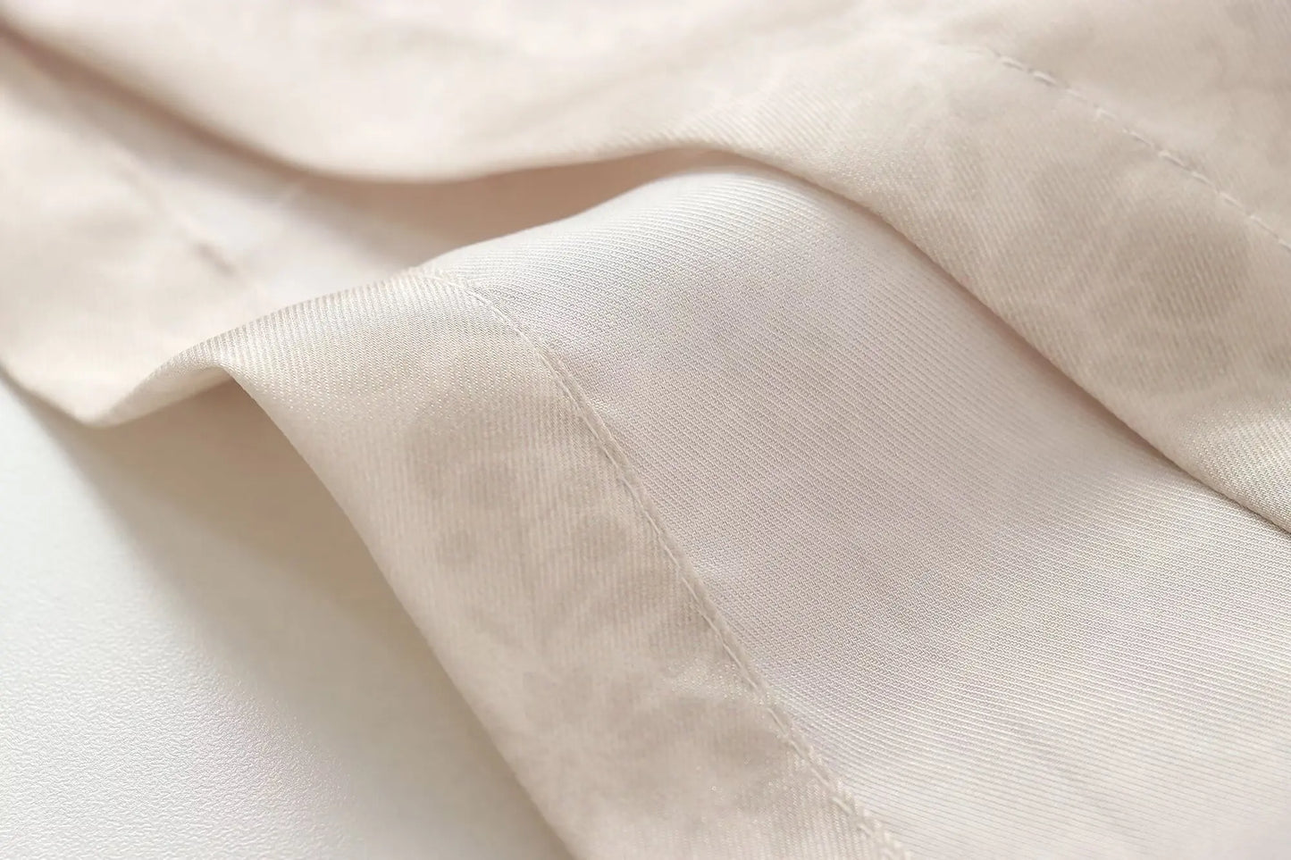 Floral Print Blazer & Pants Two-Piece Suit – Beige with Red Accents | UniVibe Shop