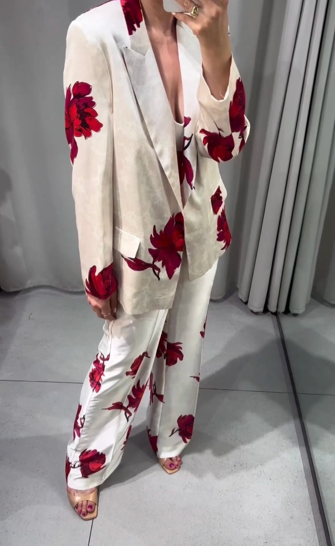 Floral Print Blazer & Pants Two-Piece Suit – Beige with Red Accents | UniVibe Shop